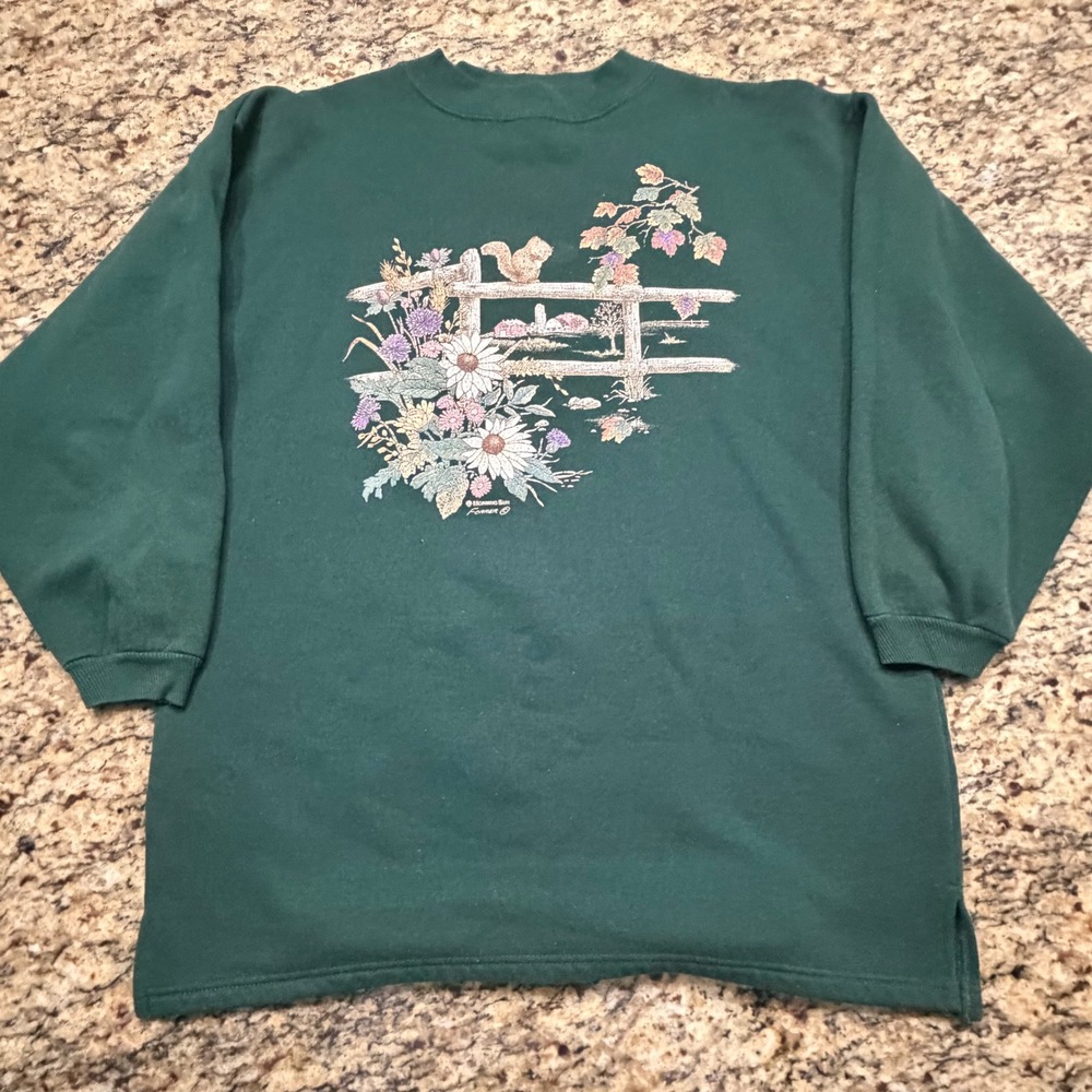 Vintage Morning Sun Forest Green Squirrel Floral Sweatshirt Made in USA Large v